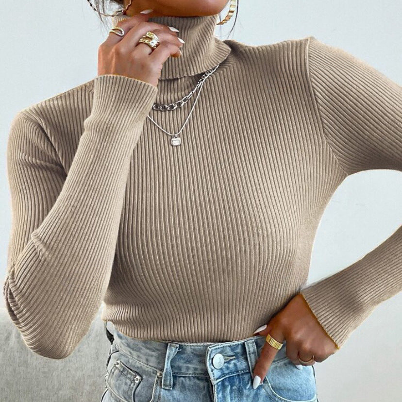 Women's Elegant Turtleneck Sweater with Fine Ribbed Texture Lune London