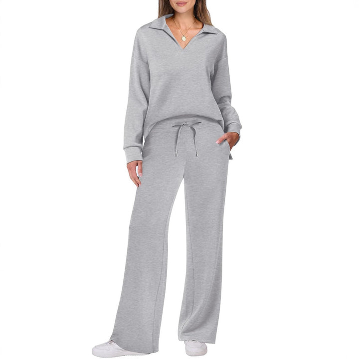 Ladies Comfortable Casual Set with an Elegant V Neck and a Loose Fit Lune London