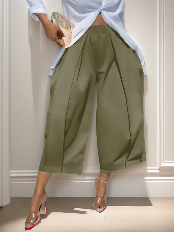 Women's culotte pants with wide leg and precise crease Amarae