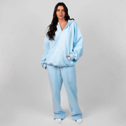 Oversized hoodie for women with a comfortable fit and deep pockets Amarae