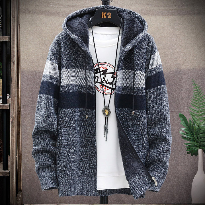 Men's fleece hoodie with high collar and Amarae structure