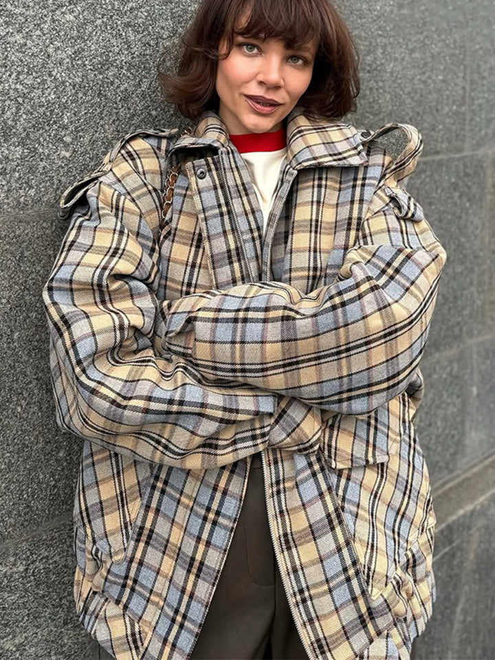 Women’s Oversized Check Coat in Boxy Cut with Zipper and Shoulder Flaps Amarae