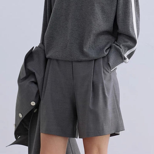 Pantalons courts élégants pour femmes avec taille haute et poches pratiques Chic & Stil
