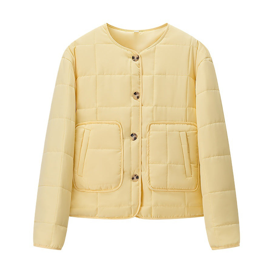 Quilted transition jacket for women with large pockets and button closure Lune London