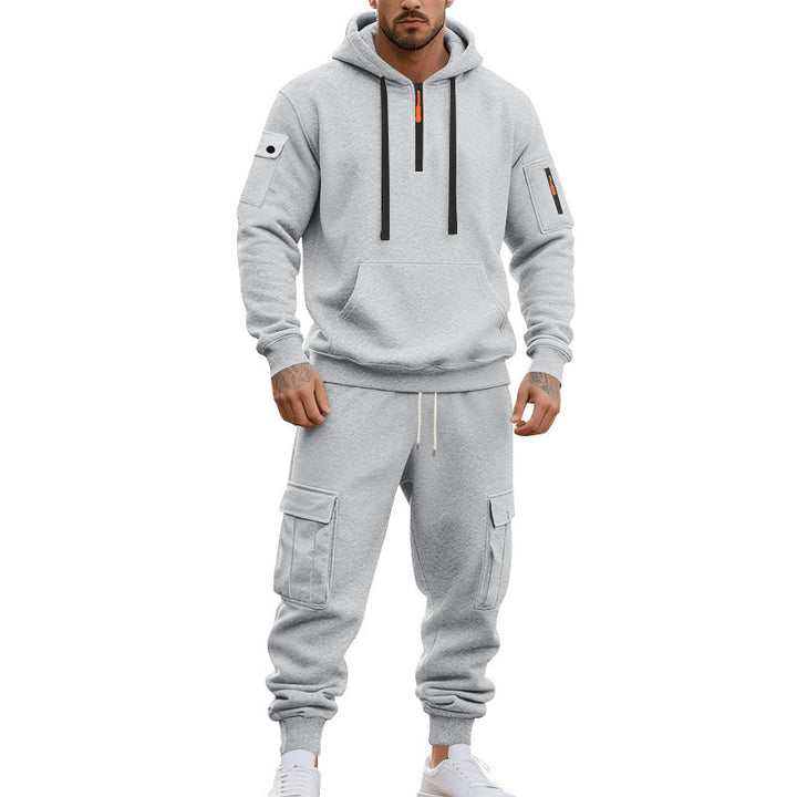 Casual outfit for men with practical pockets and zipper Lune London