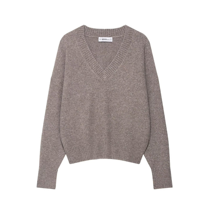 Casual sweater for women with V-neck and ribbed knit Lune London