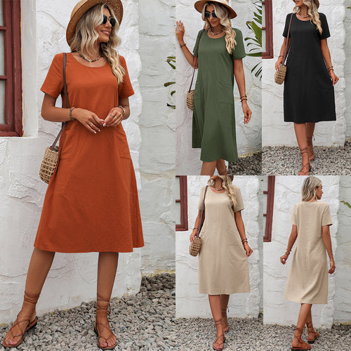 Casual midi dress for women with practical pockets and chic side panels