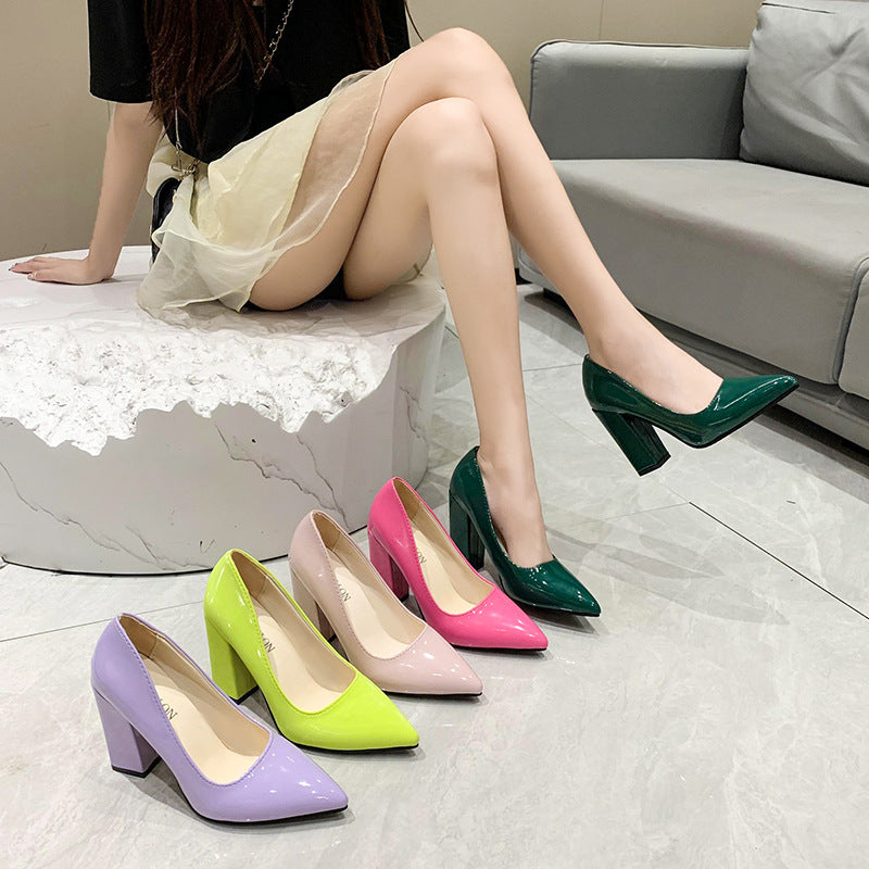Lace high heels for women with a comfortable block and a shiny finish Lune London