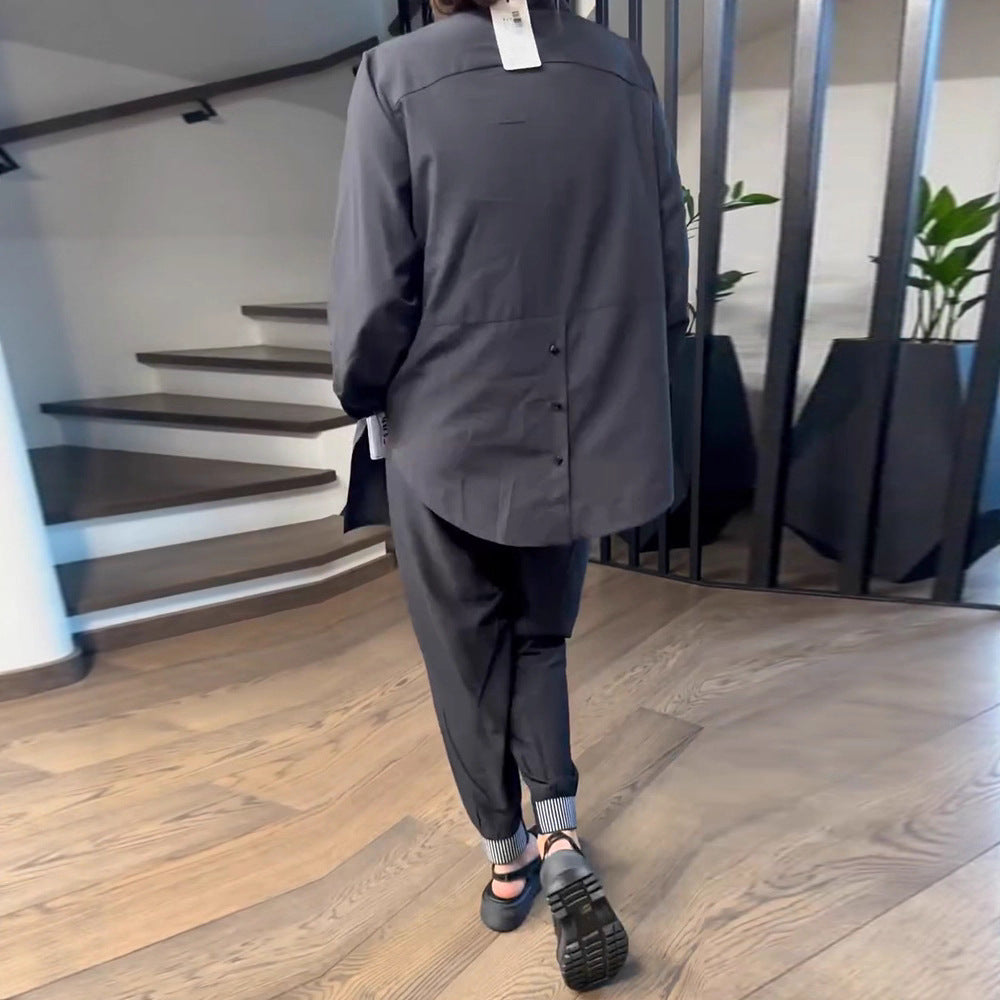 Costume décontracté pour femmes en deux pièces avec blouse et pantalon à la mode Chic & Stil