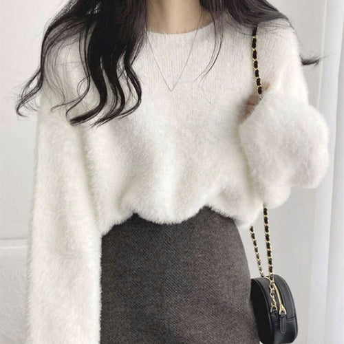 Ladies Soft Sweater with Oversized Fit and Chic Fashion Design