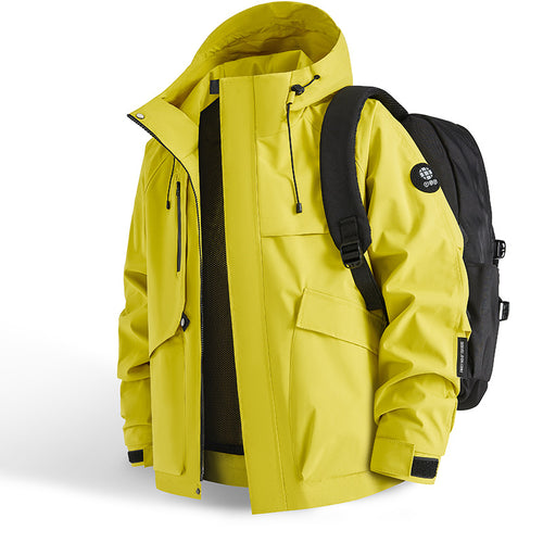 Outdoor technical jacket for men with an innovative pocket concept and breathable materials Amarae