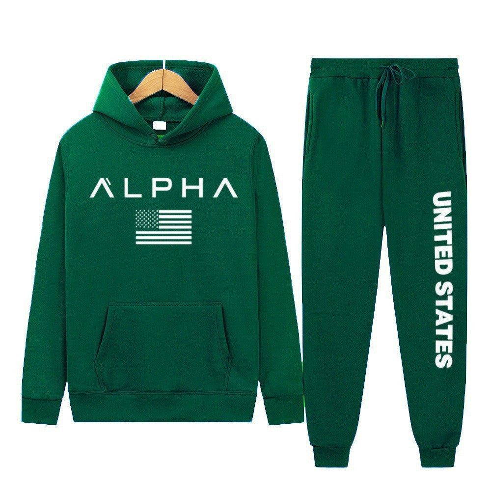Women's hoodie and jogging pants set with creative front print and sporty cut Chic & Stil