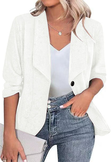Shimmering blazer jacket for women with a feminine silhouette and an elegant lapel Lune London