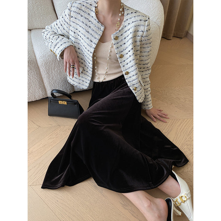 Ladies elegant bouclé jacket with decorative buttons Chic & Stil