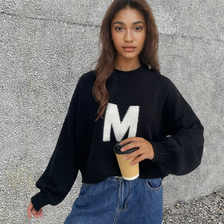 Casual women's sweater with a catchy letter pattern Lune London