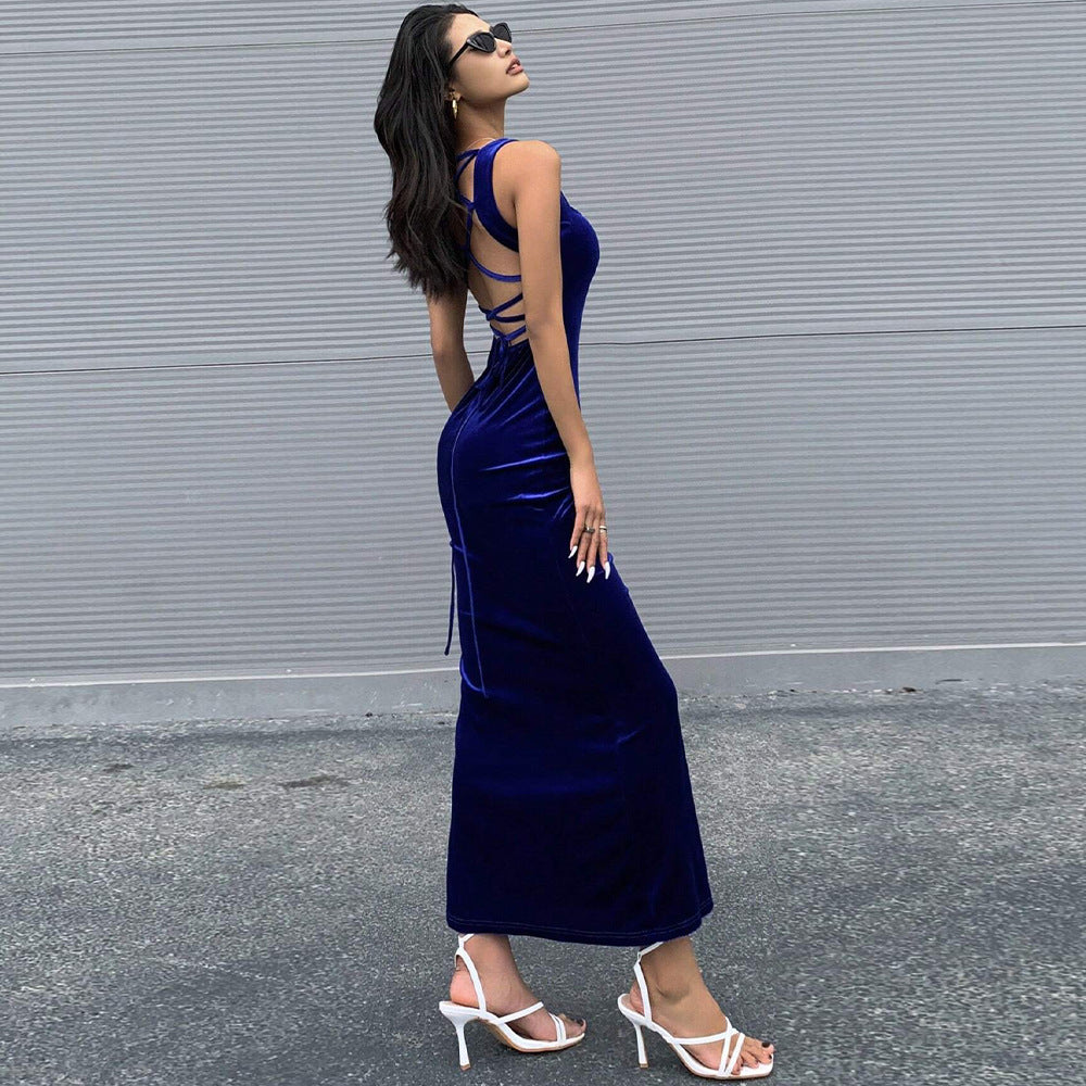 Robe maxi élégante pour femmes en velours luxueux avec décolleté carré élégant Chic & Stil
