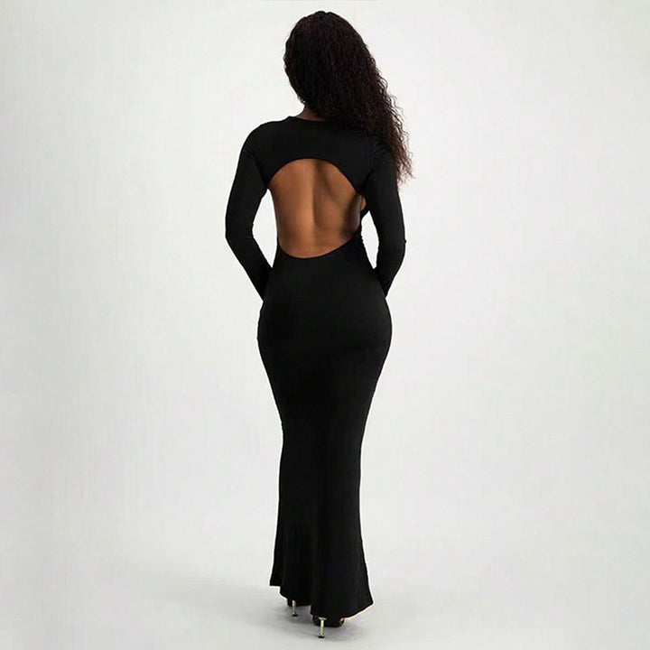 Robe maxi élégante à manches longues pour femme avec une silhouette près du corps et un décolleté en forme de clé Chic & Stil