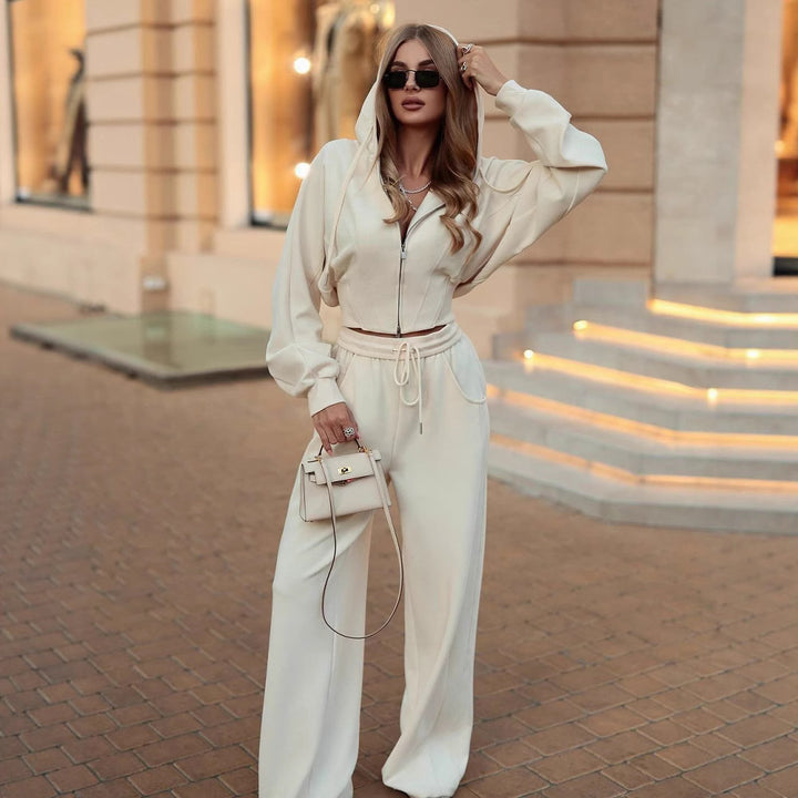 Women's sporty leisure set with hoodie and loose fit Lune London