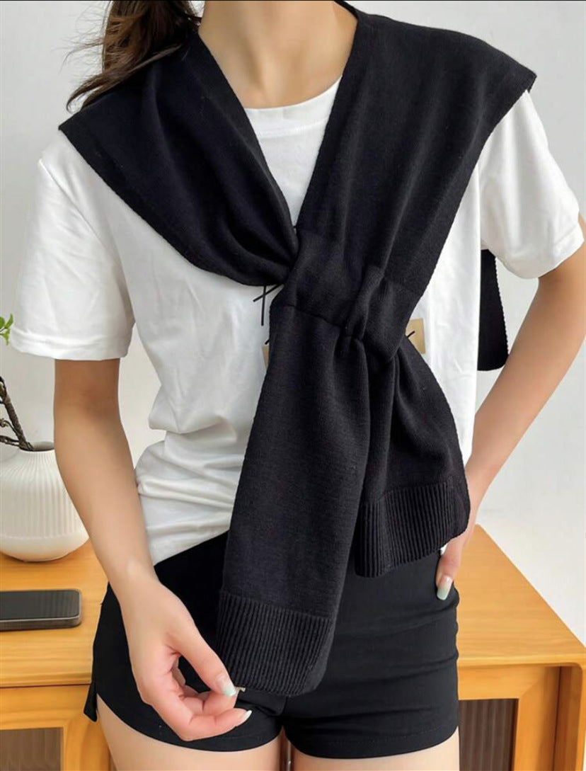 Women knitted scarf elegant Lune London