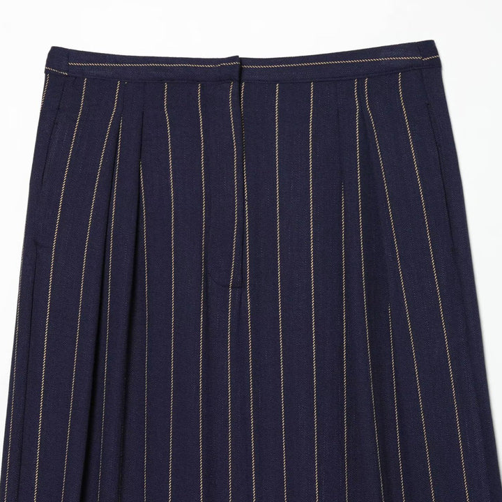 Women's Wide-Cut Pinstripe Trousers with High Waist and Crease Amarae