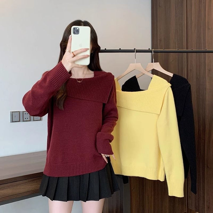 Pull féminin à la mode avec encolure asymétrique Chic & Stil