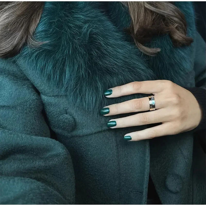 Ladies elegant wool jacket with luxurious faux fur collar Lune London
