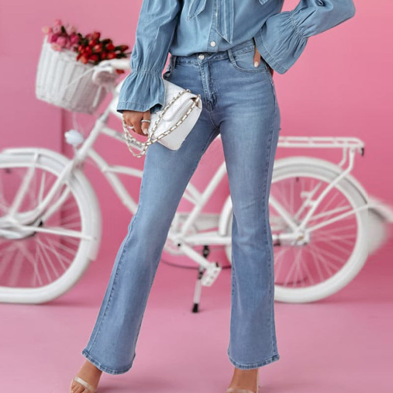 Ladies blouse shirt with ruffles and trendy collar Lune London