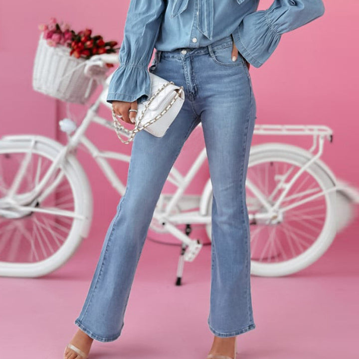 Ladies blouse shirt with ruffles and trendy collar Lune London