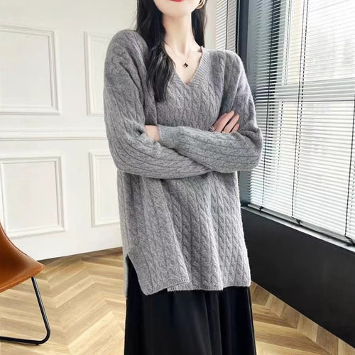 Women chunky knit sweater with V-neck and relaxed fit Amarae