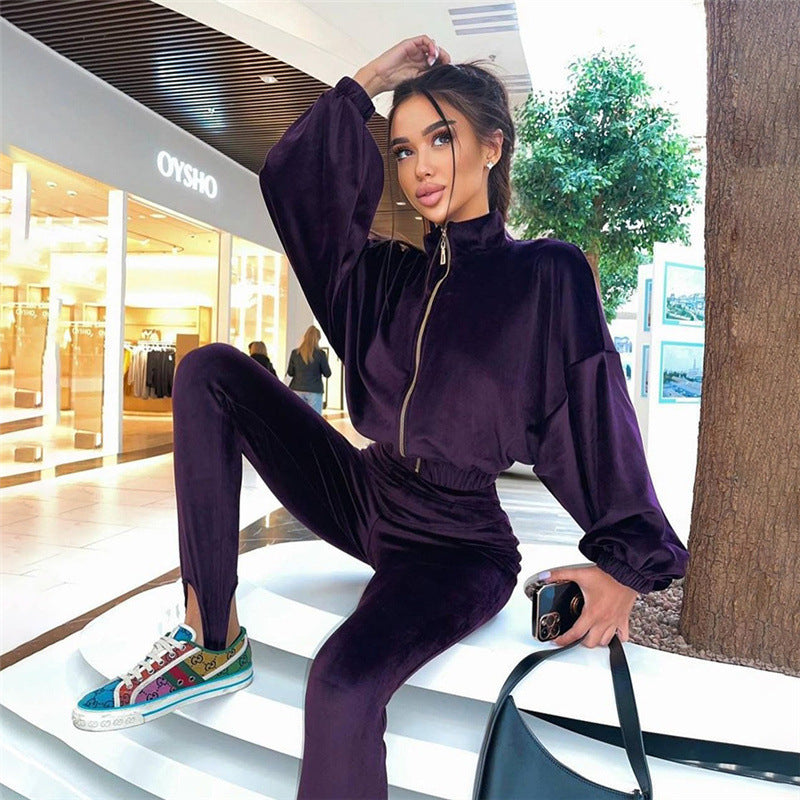 Women's sports set with a high collar and trendy puffed sleeves Lune London