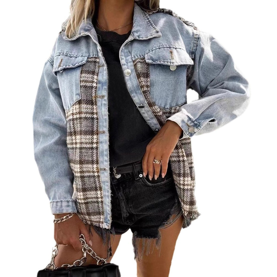Veste en jean décontractée pour femmes avec combinaison de matériaux à carreaux et poches pratiques Chic & Stil