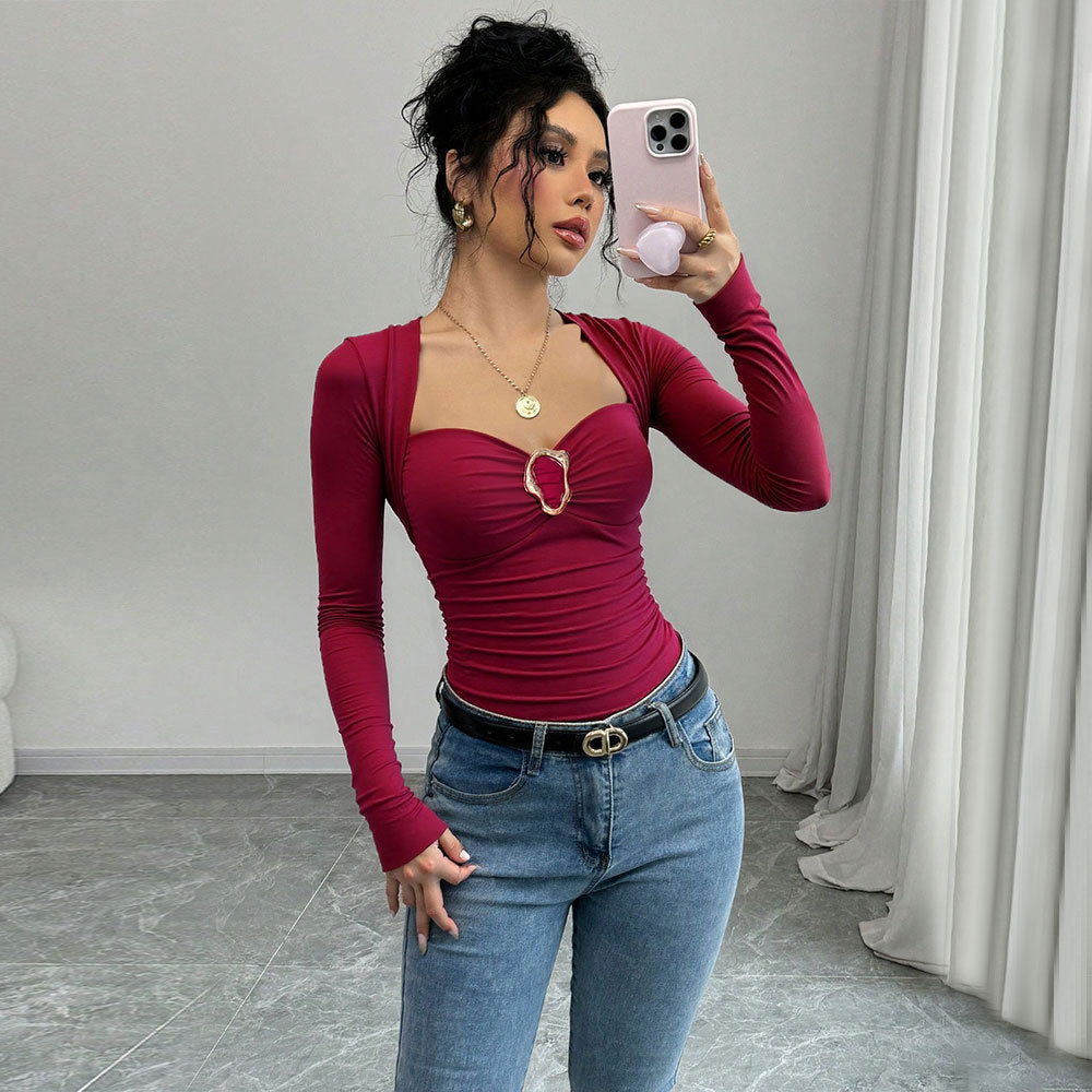 Body ajusté pour femmes avec un élégant décolleté en cœur et des détails drapés Chic & Stil