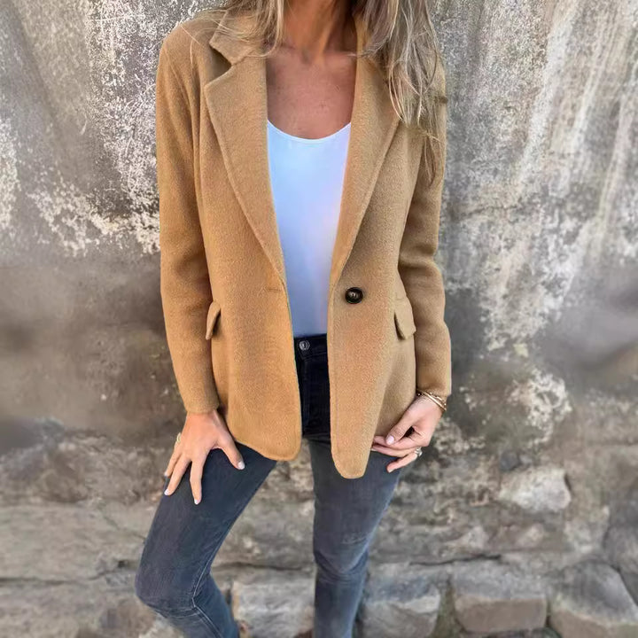Women's elegant and comfortable blazer made of high-quality materials Lune London