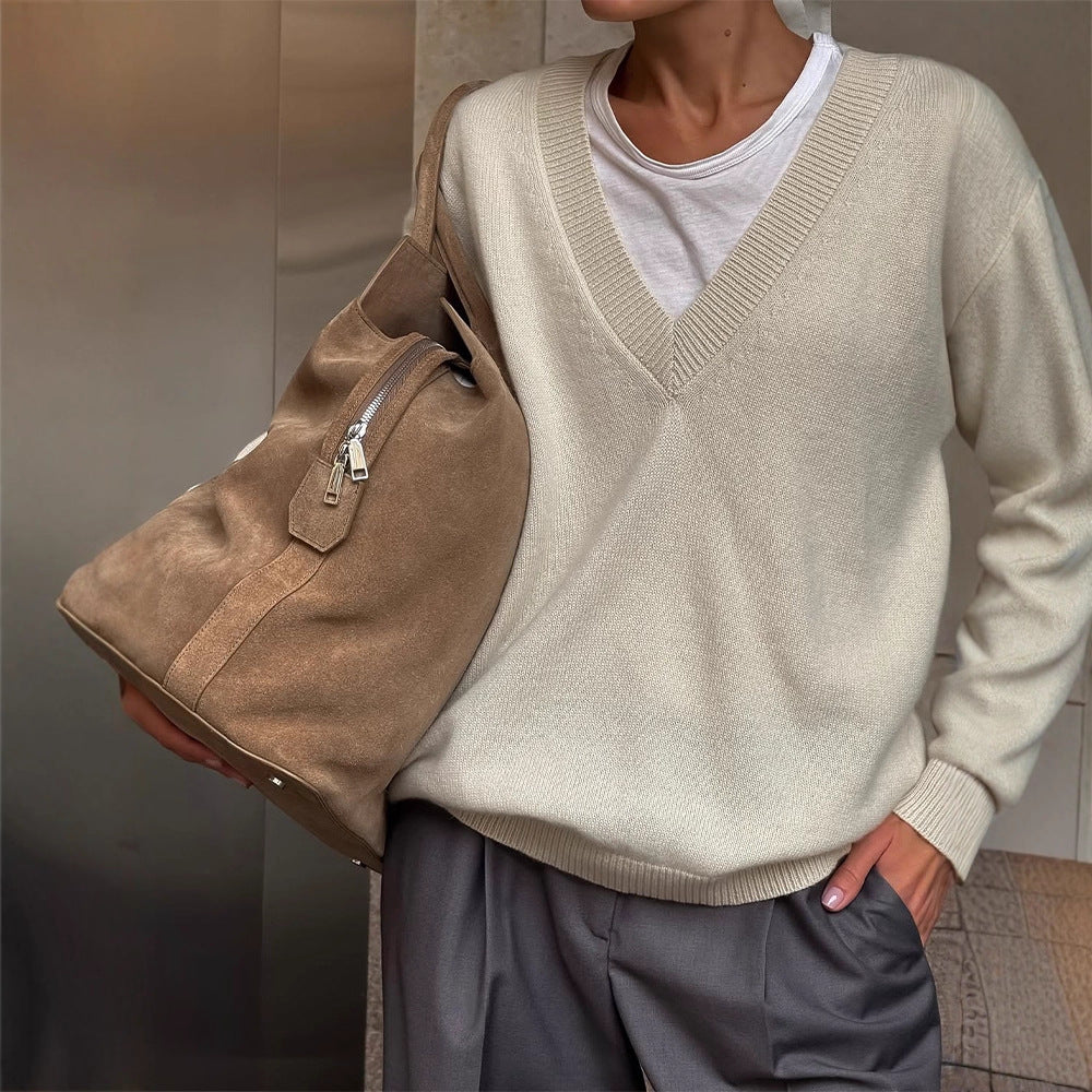 Women's Oversize V-Neck Sweater made of Cashmere Mix with Ripped Hem Amarae
