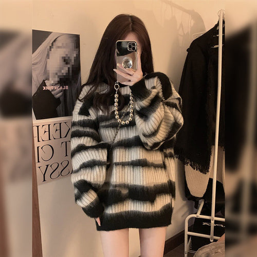 Chunky knit sweater for women with a modern striped pattern and a relaxed fit Amarae