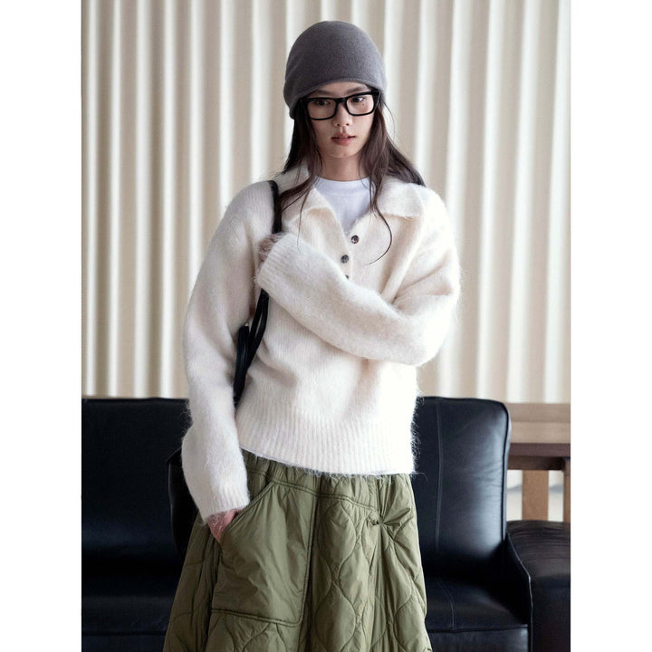 Women's Knitted Ribbed Beanie with Soft Lining and Elastic Band