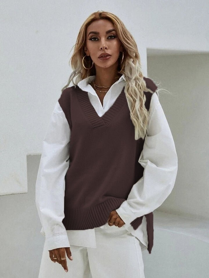 Knit sweater for women with V-neck and casual fit Lune London