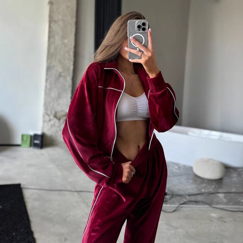 Women's Sports Training Jacket and Pants Set Chic & Stil