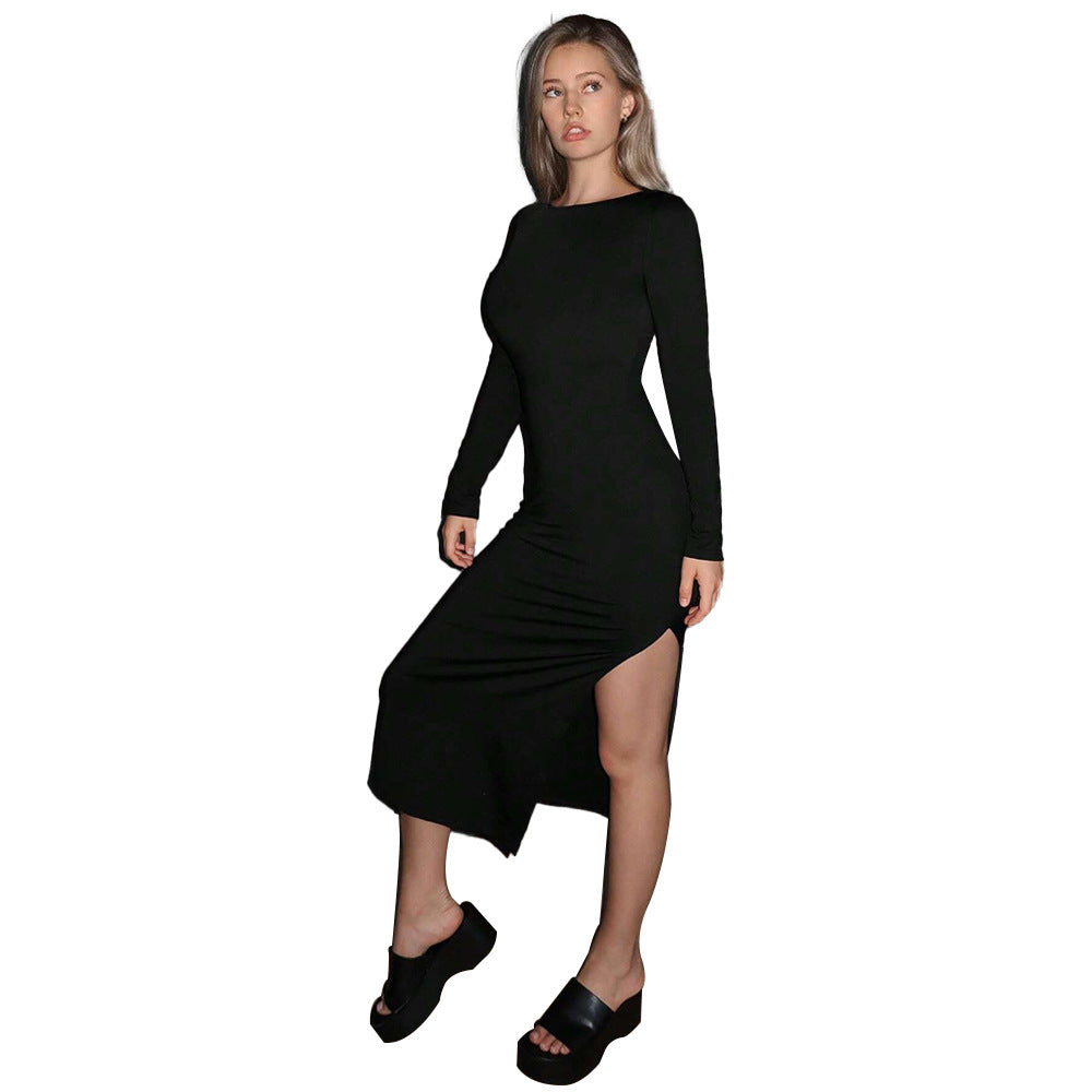 Robe midi à manches longues pour femmes avec fente élégante et coupe près du corps Chic & Stil