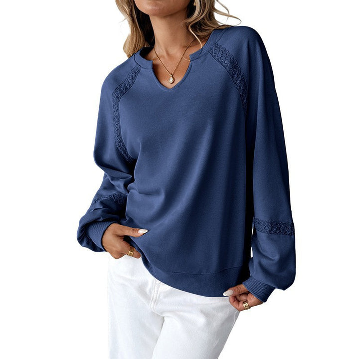 Women's sweatshirt with lace inserts, V-neck and balloon sleeves Amarae