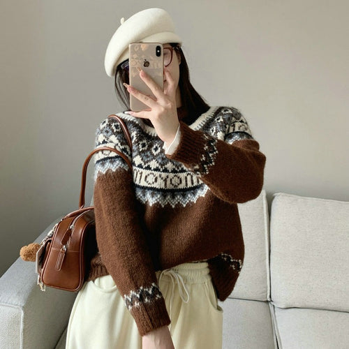 Chunky knit sweater for women with contemporary Norwegian patterns Amarae