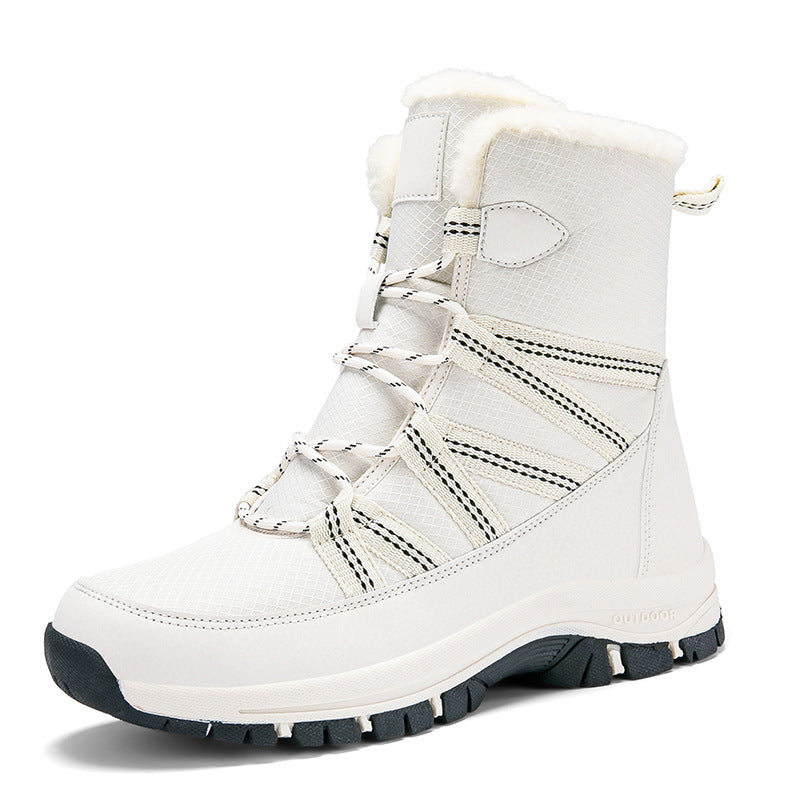 Insulated winter boots for women with non-slip sole and breathable upper material Lune London