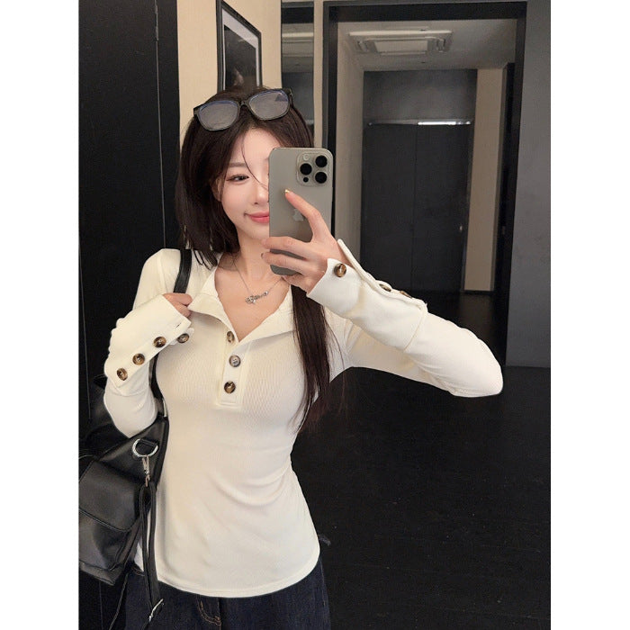 Ladies long sleeve shirt with decorative button details Chic & Stil