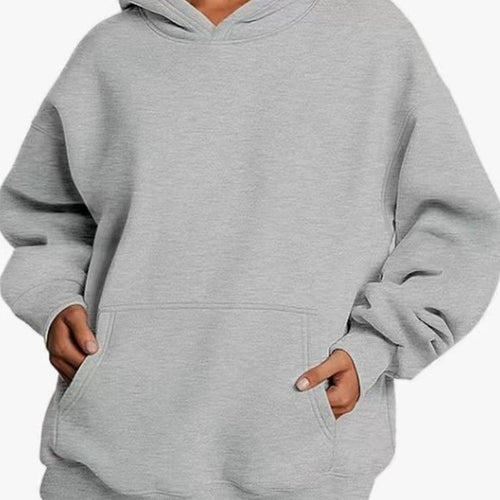 Women's oversized hoodie with practical kangaroo pockets and soft inner lining Chic & Stil