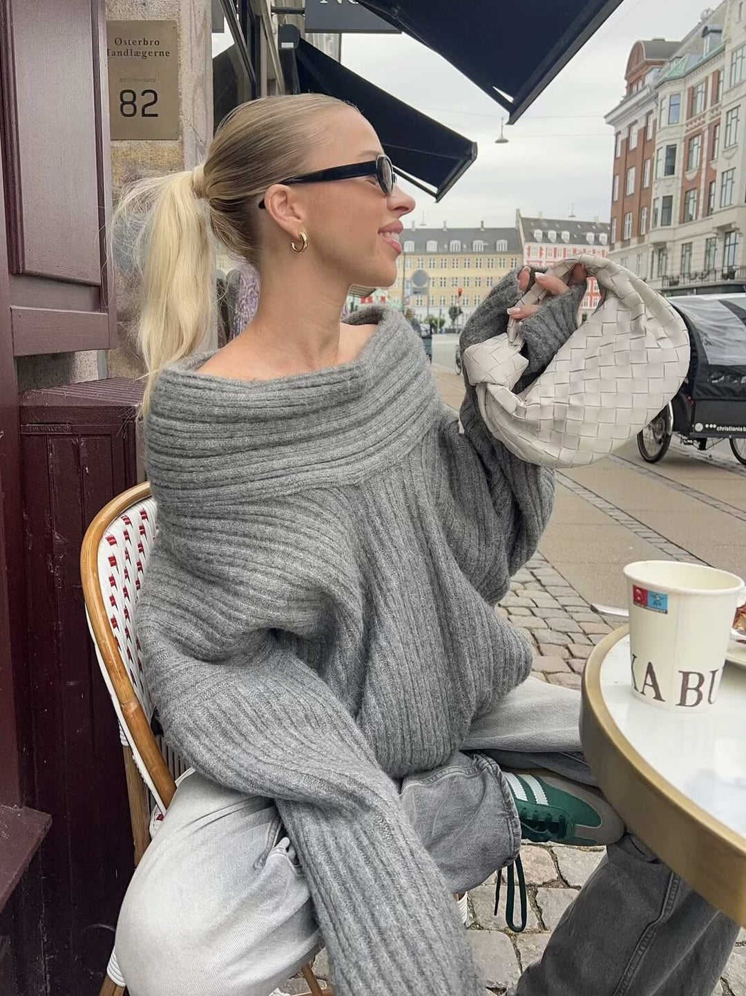 Women's sweater with wide turtleneck and structured ribbed design Lune London
