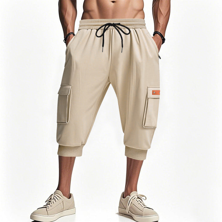 Stylish cargo pants for men with short legs and practical pockets Chic and Style