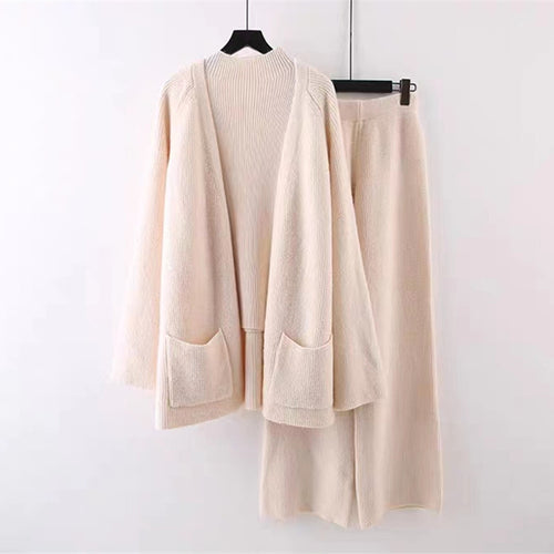 Cozy knit set for women with a wide cardigan and comfortable pants Amarae