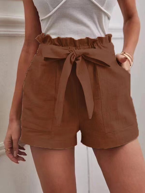 Fitted women's shorts with tie and practical pockets Lune London