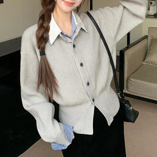 Cardigan tricoté confortable pour femme avec de grands boutons et des épaules basses Chic & Stil