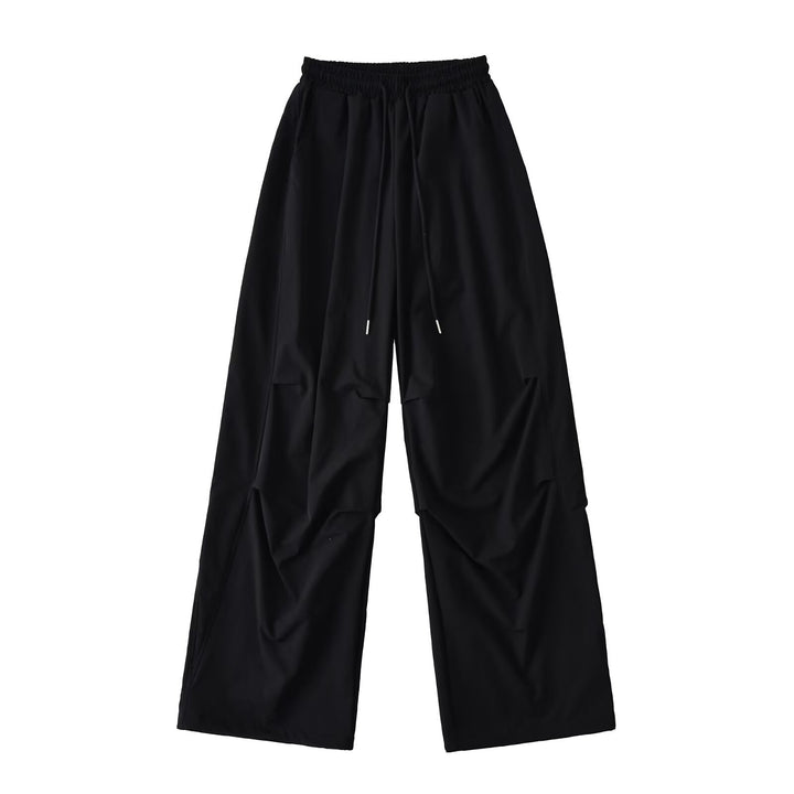 Loose casual pants for women with elastic waist and practical side pockets Lune London